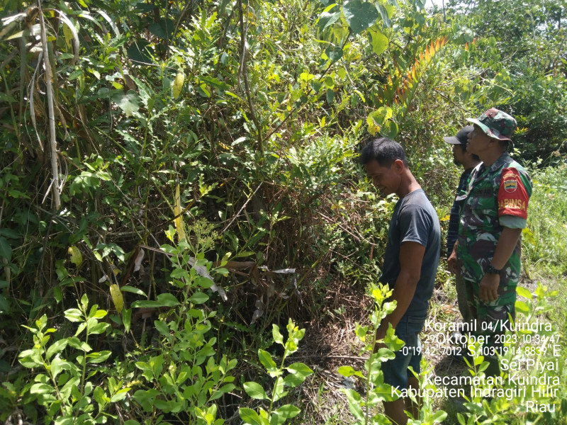Terkait Karhutla, Babinsa Koramil 04/Kuindra Terus Mewaspadai Kebakaran Bersama Masyarakat