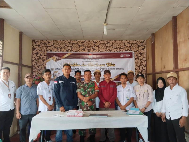 Babinsa Teluk Dalam  Hadiri Pelantikan dan Bimtek Partanrlih di Kelurahan Sapat