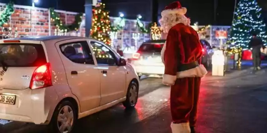 WHO Desak Warga Eropa Pakai Masker Saat Bersama Keluarga Pada Perayaan Natal