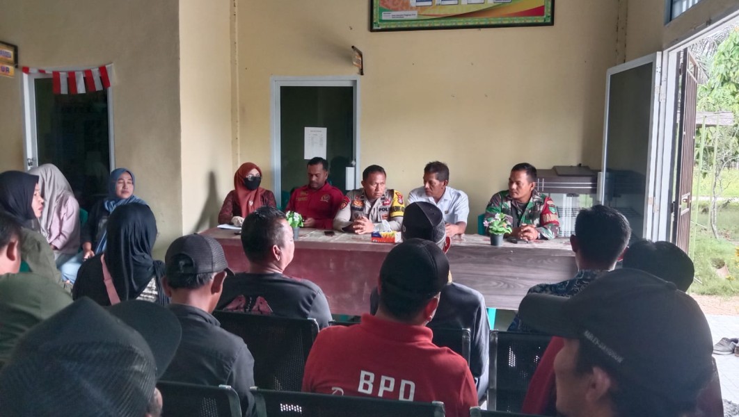 BABINSA DESA MUMPA HADIRI MUSYAWARAH DESA, AWALI PROSES PENETAPAN CALON PENERIMA BLT TAHUN 2026