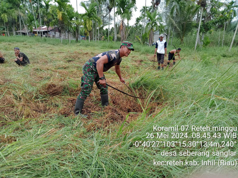 Koramil 07/Reteh Jalankan Kerjasama Yang Erat Bersama Masyarakat