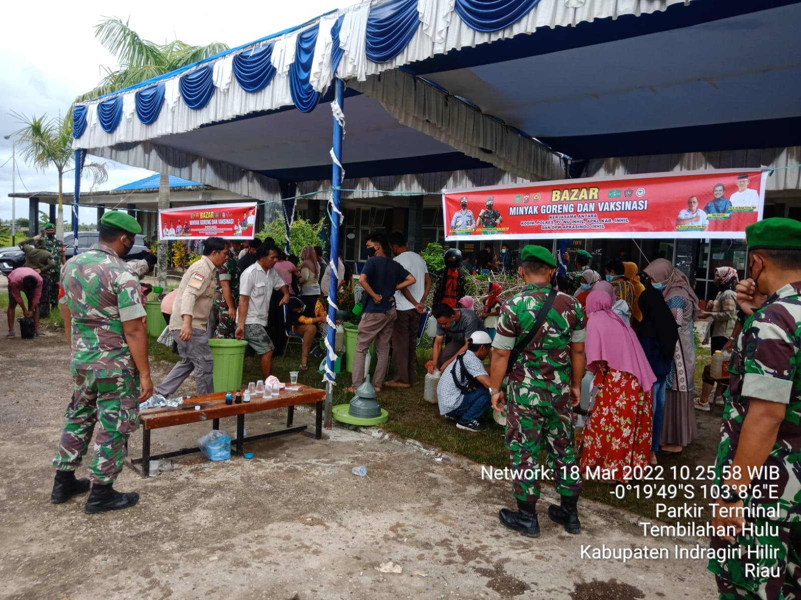 Kodim 0314/Inhil Gelar Bazar Minyak Goreng dan Vaksinisasi