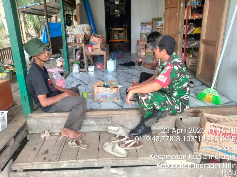 Babinsa Kuindra: Komsos di Sapat Bukan Rutinitas, Tapi Cara Merawat Persatuan di Desa