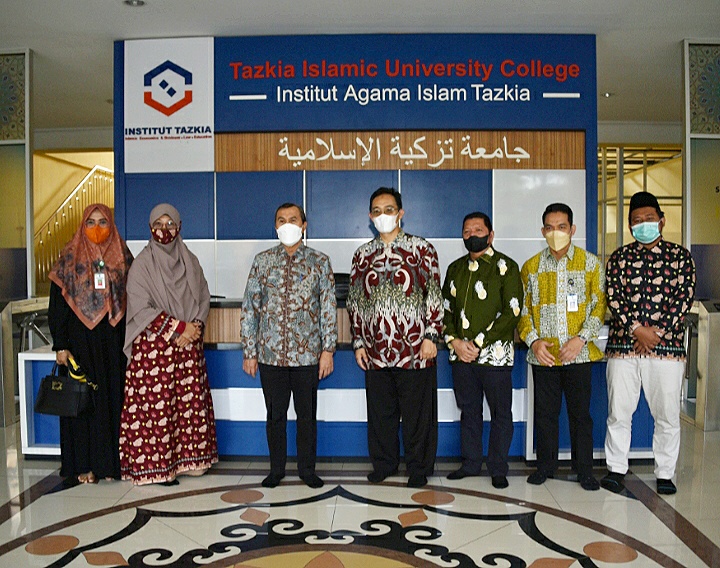 Kunjungi Institut Tazkia, Gubernur Riau: Saya Ingin Mencetak 100 ribu Hafiz di Riau