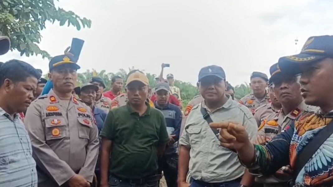 PT. CPK Disebut-sebut Sebabkan Banyak Kerugian Untuk Masyarakat, Ratusan Warga Gelar Aksi Demonstrasi