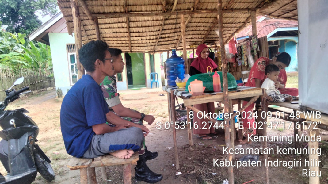 Babinsa Koramil 09/Kemuning Himbau Masyarakat Untuk Sukseskan Pilkada Damai 2024