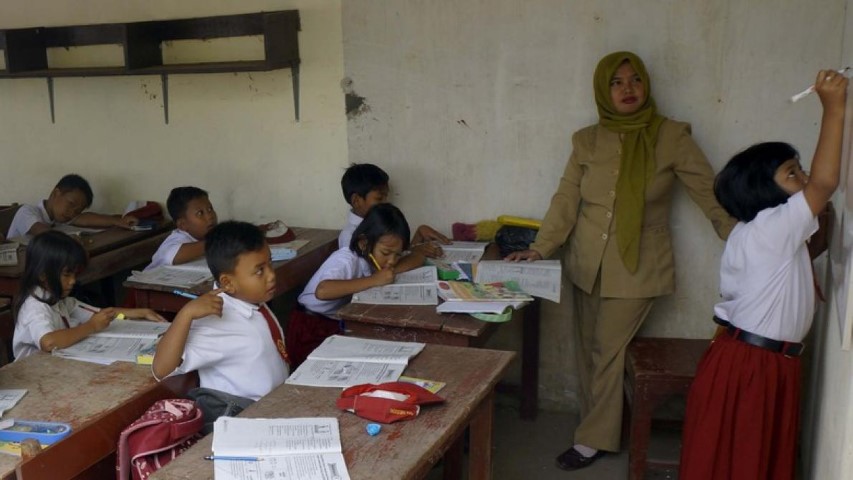 Bangun Komunikasi Efektif Sekolah dan Orang Tua