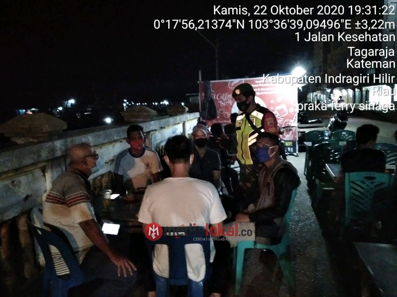 Anggota Koramil 06/Kateman Himbau Warga Tagaraja Terapkan Protkes