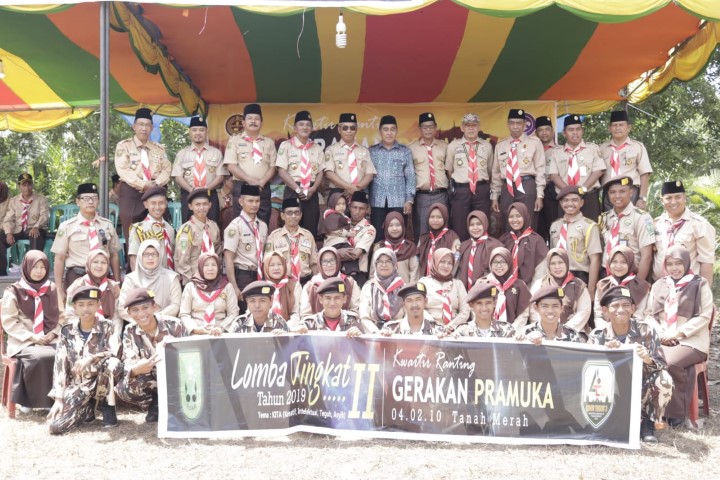 Junaidi Ismail Buka Secara Resmi Lomba Tingkat II Regu Pramuka Penggalang Kwatir Ranting Tanah Merah