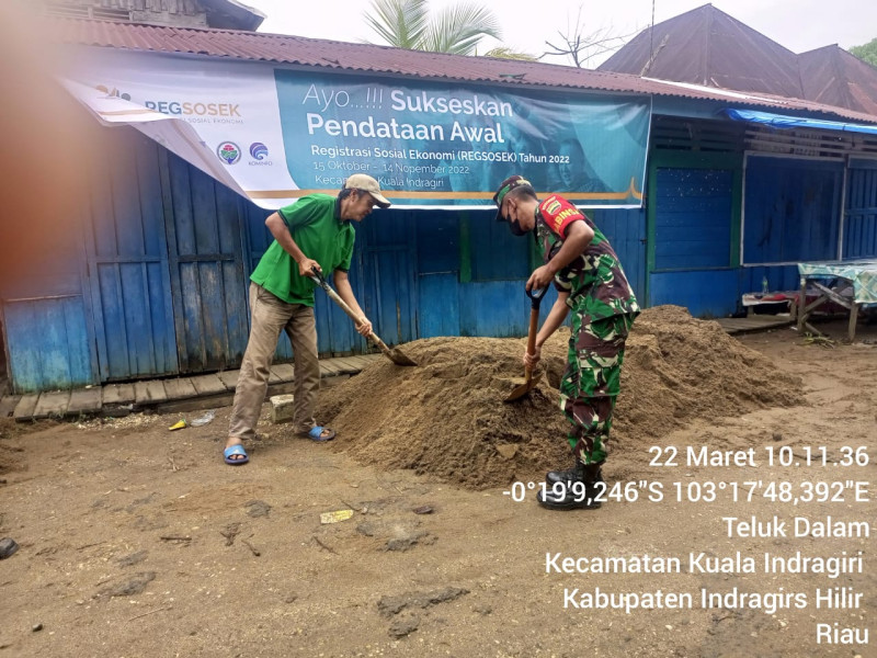 Goro Di Desa Teluk Dalam dan Sapat Bersama Babinsa Koramil 04/Kuindra