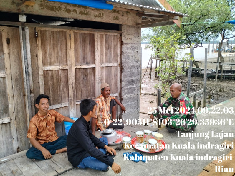 Tingkatkan Kekompakan Melalui Komsos Babinsa Koramil 04/Kuindra