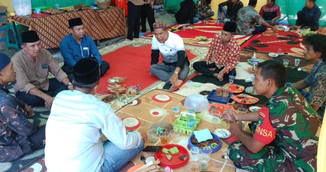 Serka Yadi Yanto; Meningkatkan Kesadaran dan Partisipasi Masyarakat dalam Menjaga Keamanan dan Ketertiban Serka Yadi Yanto; Meningkatkan Kesadaran dan Partisipasi Masyarakat dalam Menjaga Keamanan dan Ketertiban