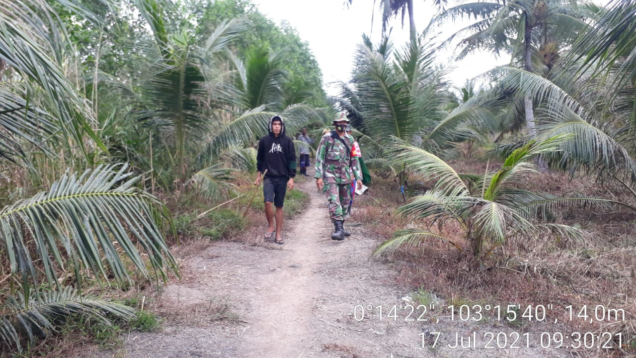 Serda Januar Bersama Masyarakat Lakukan Pemantauan dan Cegah Karhutla di Sungai Dusun