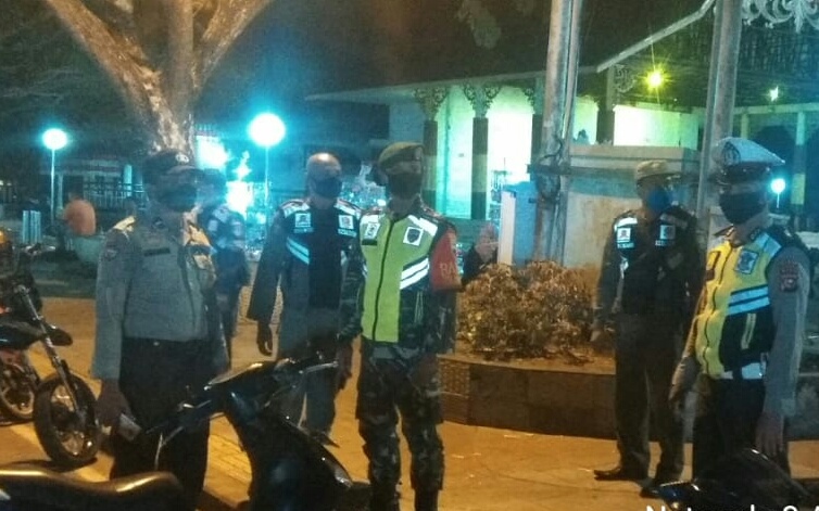 Aparat TNI/Polri, Satpol PP Siak Laksanakan Penegakan Disiplin Protokol Kesehatan