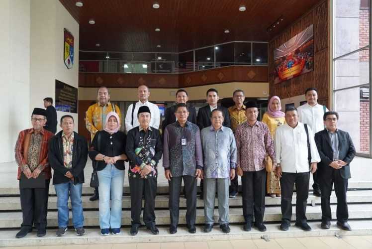 Gubernur Riau Kembali Jajaki Kerjasama dengan UKM Malaysia