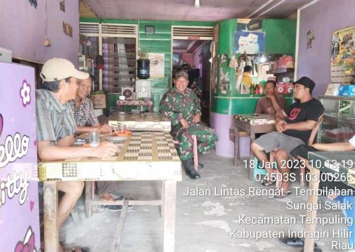 Babinsa Koramil 03/Tempuling Sambangi Tomas Dan Toda Kampung Pancasila