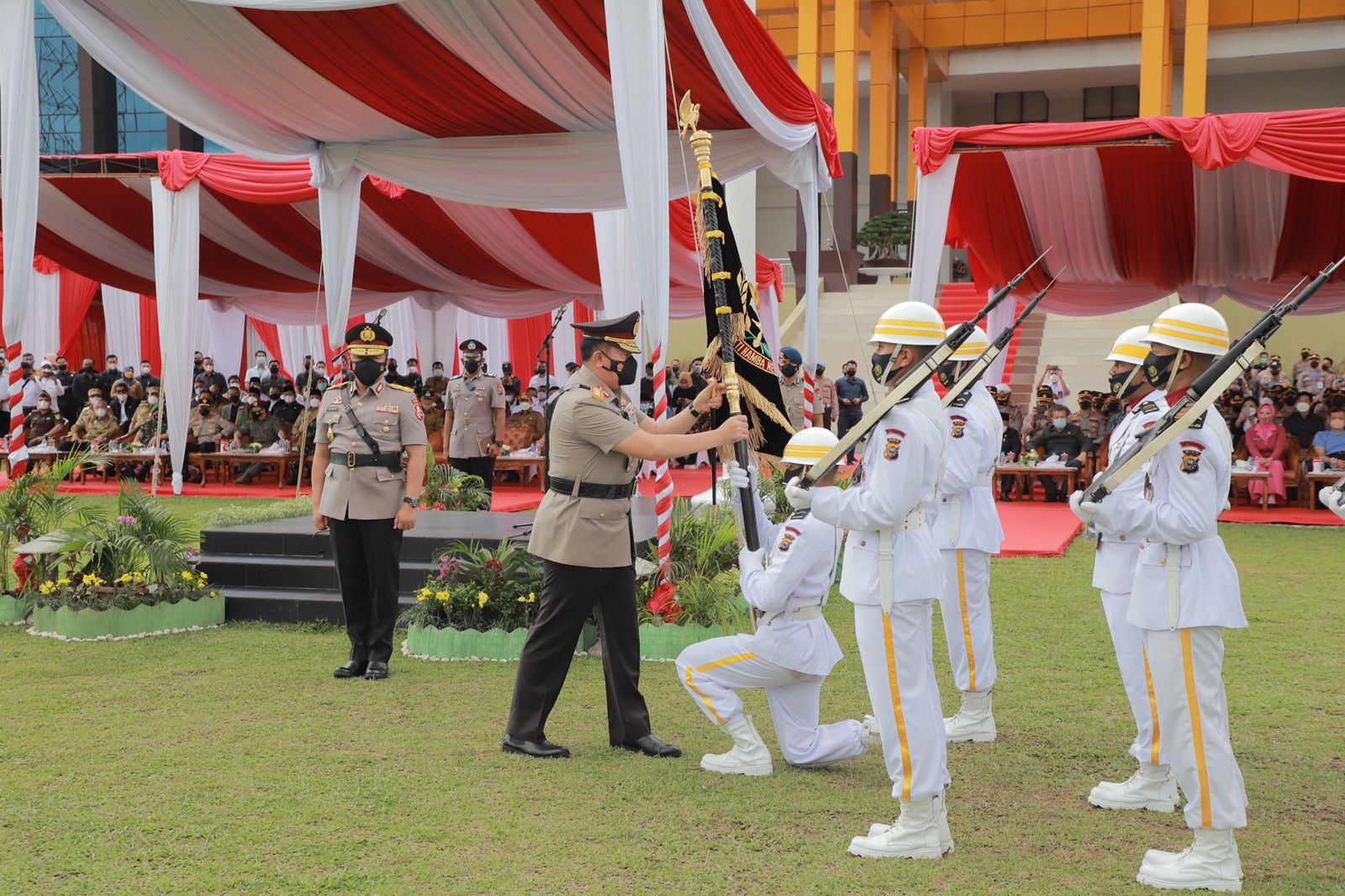 Farawell And Wellcome Parade Digelar, Polda Riau Miliki Pimpinan Baru