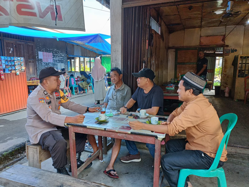 Giat Rutin Bhabinkamtibmas Desa Belantaraya Aiptu Edysah Putra Bangun Laksanakan Giat Sambang Di Desa Binaan