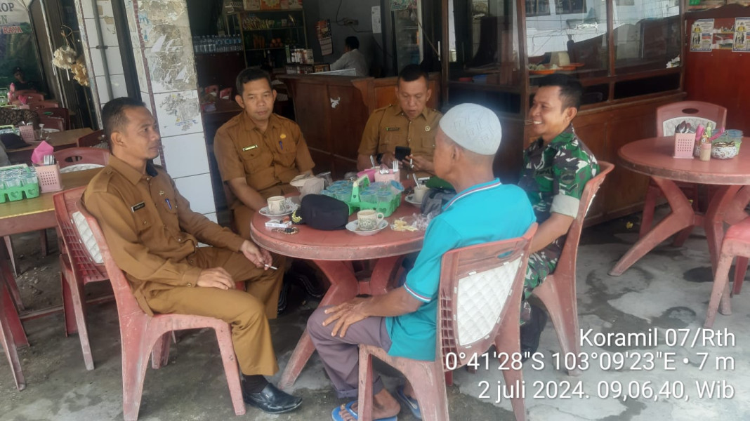 Tingkatkan Hampangan di Binaan Bersama Serda Ramli dan Perangkat Desa