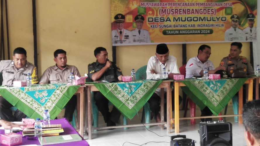 Bahas Pembangunan Desa Melalui Musrembangdes Danramil 07/Reteh