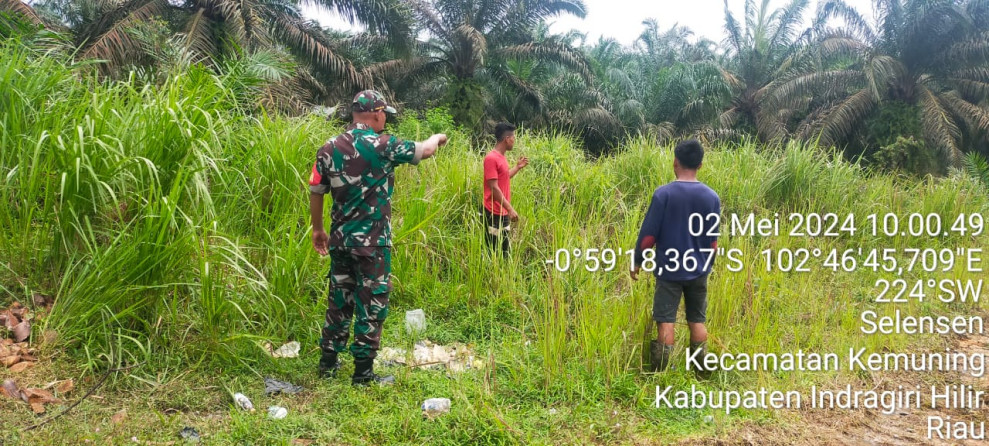 Babinsa Koramil 09/Kmg Giat Patroli Karhutla di Binaan Guna Cegah Kebakaran