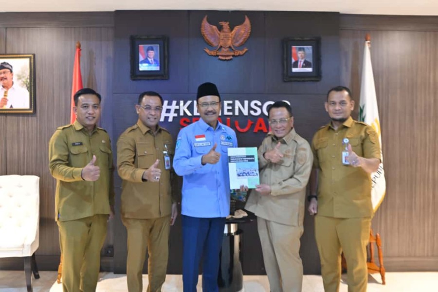 Bupati Bistamam Sambangi Kementerian Sosial, Finalisasi Program Sekolah Rakyat untuk Masyarakat Kurang Mampu di Rohil Bupati Bistamam Sambangi Kementerian Sosial, Finalisasi Program Sekolah Rakyat untuk Masyarakat Kurang Mampu di Rohil