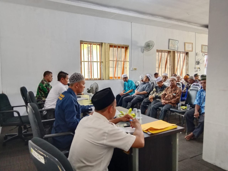 Babinsa Koramil 05/Gas Hadiri Rapat Rutin Pemerintahan Desa Belantaraya