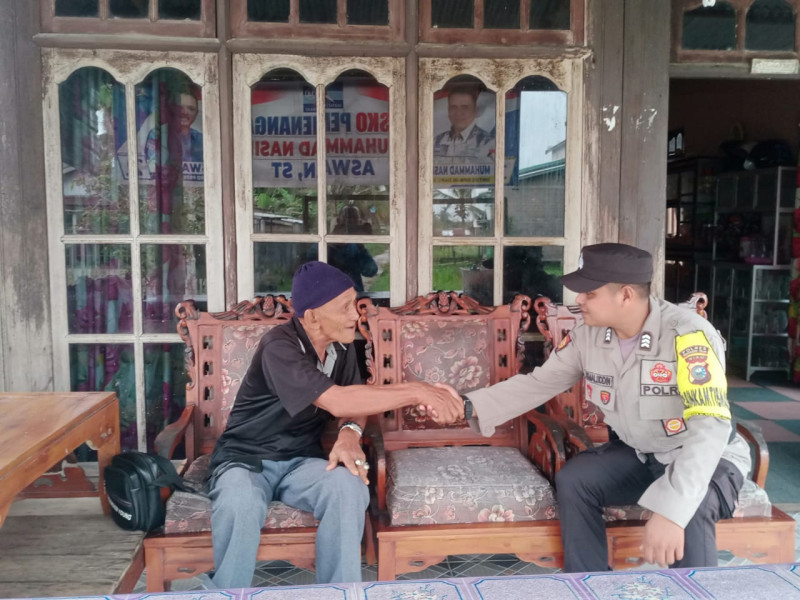 Brigadir Akmaluddin Giat Sambang dan Sosialisasi Tentang Pilkada Damai 2024 Terhadap Warga