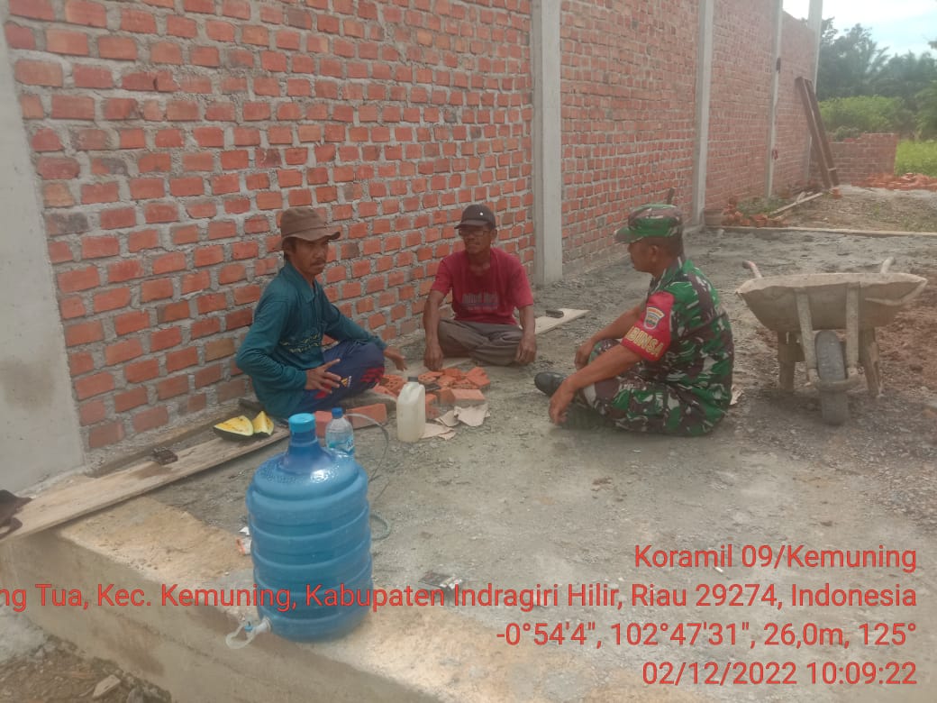 Perkuat Hubungan Yang Harmonis Melalui Komsos Sertu Adenan Hayat