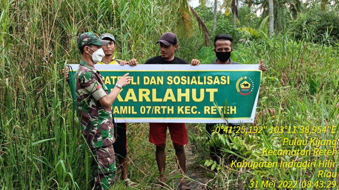 Praka Bobi Ariyanto Patroli Bekas Karlahut di Wilayah Parit 2