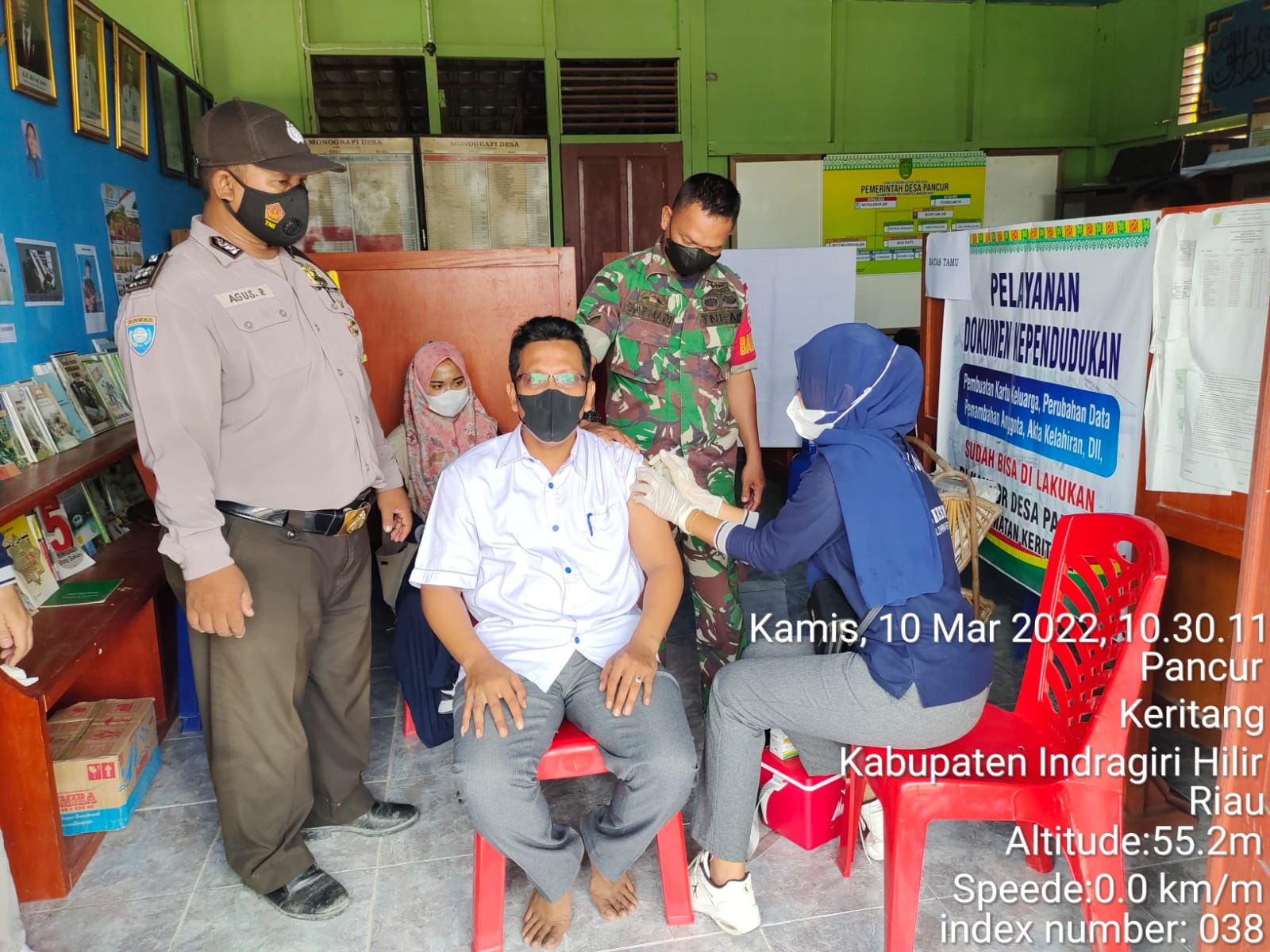 Sosialisasi Suntik Vaksin Astrazeneka di UPT Puskesmas Kelurahan Pengalihan