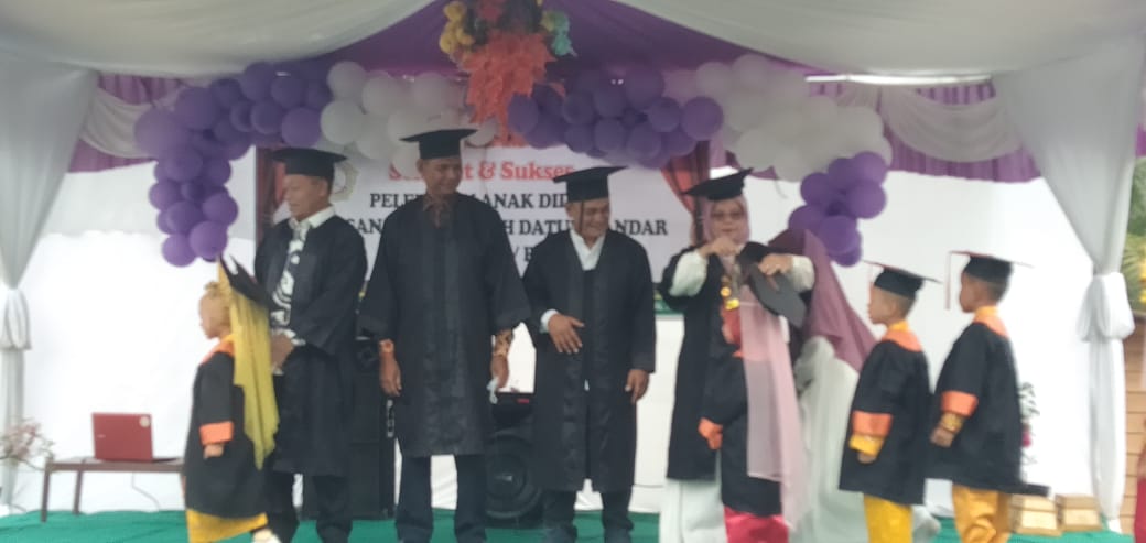 Dihadiri Plt Wali Kota, MIT Al Barokah Kota Tanjungbalai Lakukan Pelepasan Anak Didik