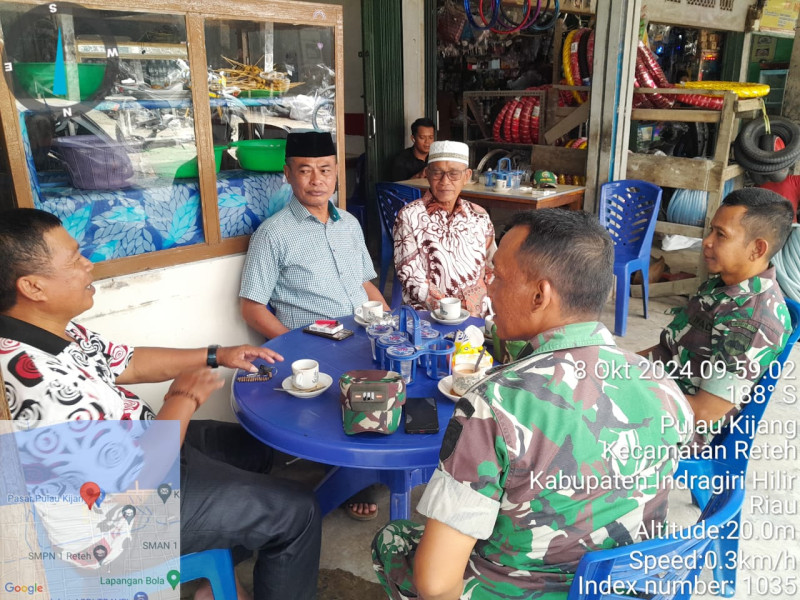 Dengan Komsos, Koramil 07/Reteh Wujudkan Pemilu Damai Dengan Warga