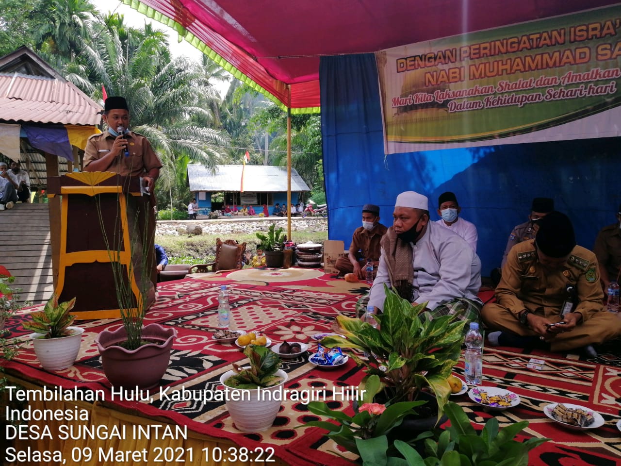 Tim Safari Pemdes Sungai Intan Hadiri Peringatan Isra Miraj di Parit Sungai Intan Kecil