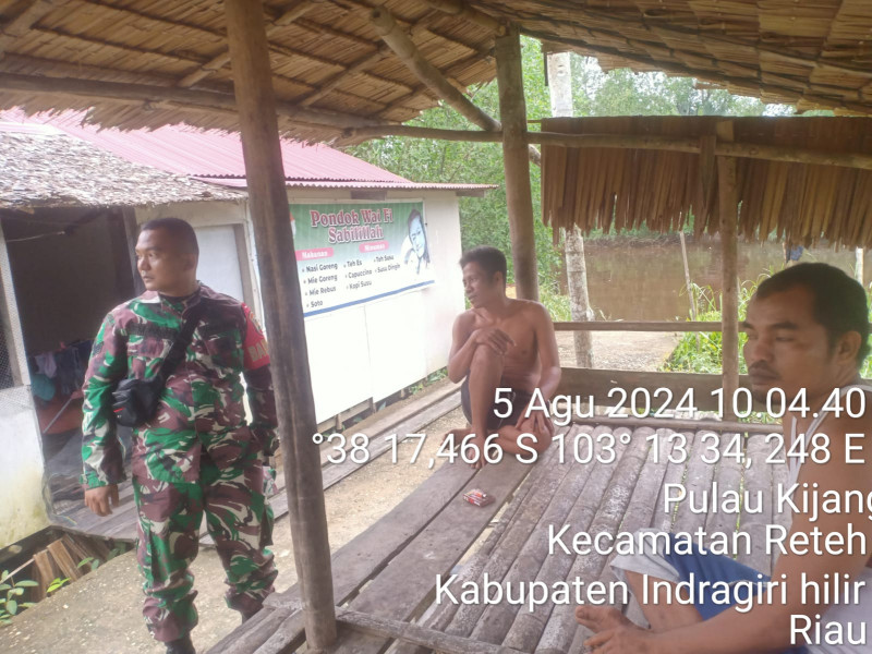 Koramil 07/Reteh Tingkatkan Silaturahmi Antar Sesama Melalui Komsos di Kecamatan Sungai Batang