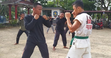 Beladiri Tarung Drajat, Satpol PP Latihan Perdana
