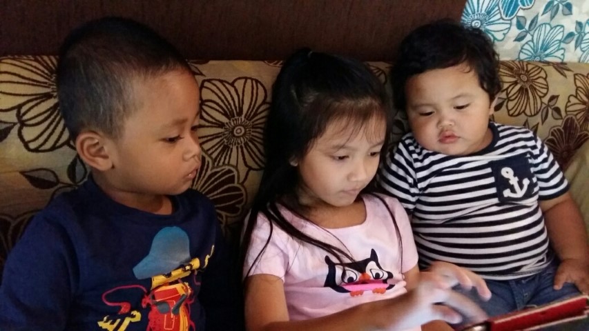 Surat Edaran Telah Disiapkan, Anak-anak di Riau Tak Boleh Lagi Gunakan Android