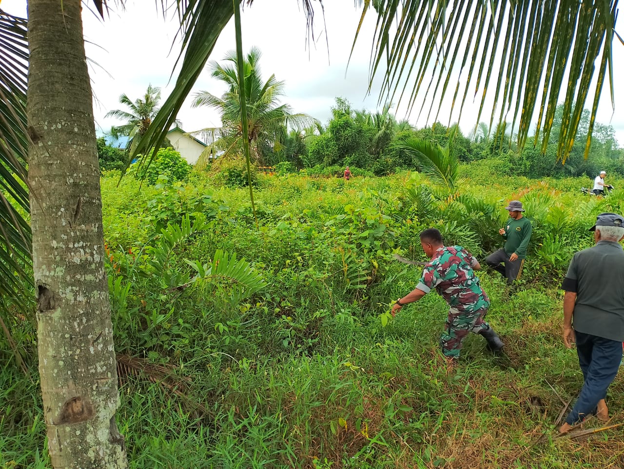 Koramil 04/Kuindra Perlda Gelar Karya Bakti TNI Dalam Rangka Memperingati Hari Juang Kartika