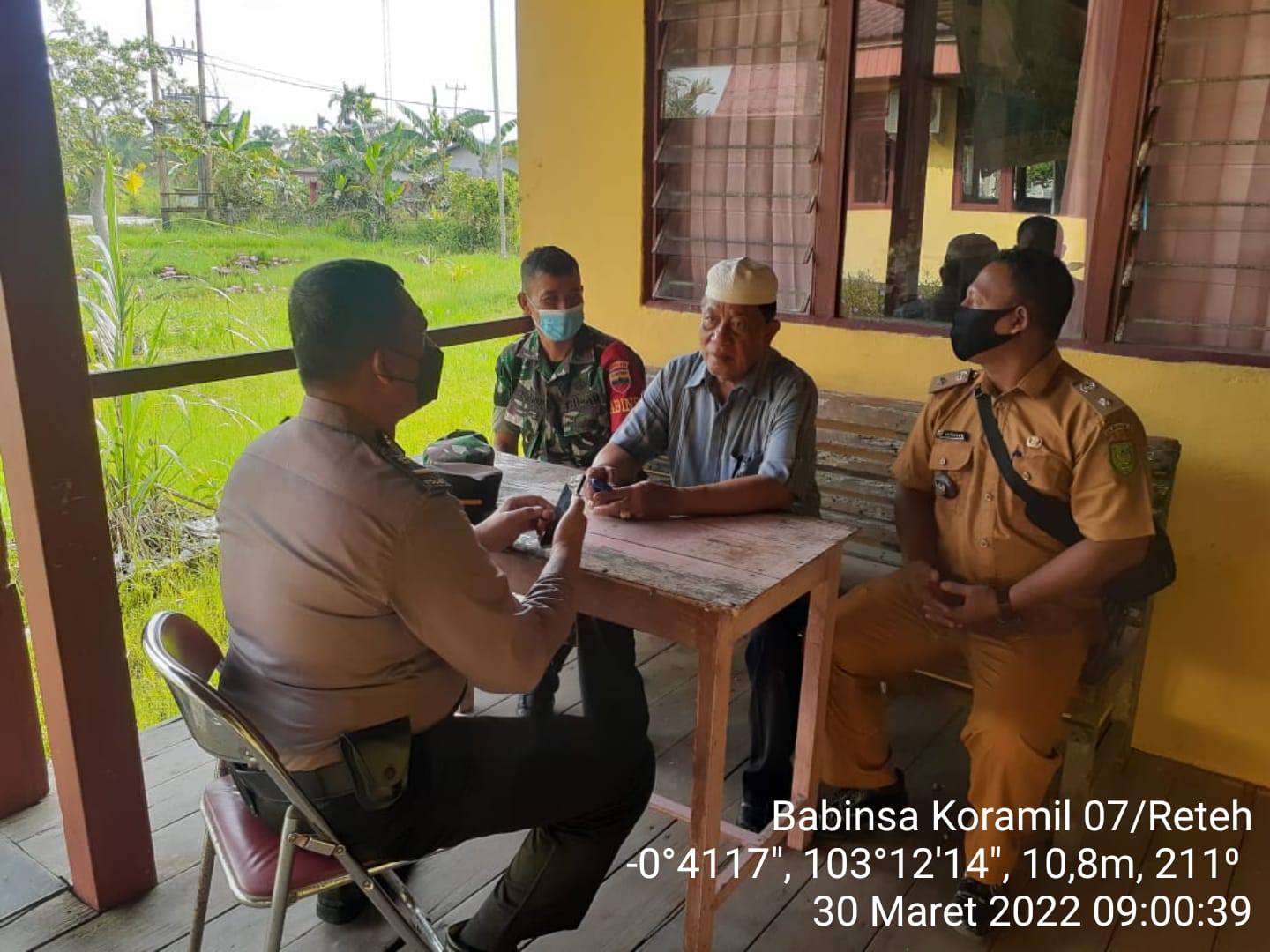 Serma Nofiandi Terus Aktif Lakukan Komsos Bersama Polsek Reteh