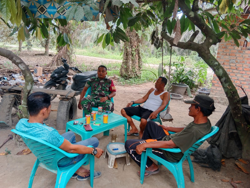 Terjalinnya Silaturahmi dan Hubungan Baik Antar Sesama Babinsa Koramil 09/Kmg Dengan Masyarakat Melalui Komunikasi Sosial