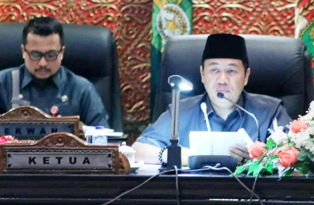 DPRD Riau Gelar Paripurna Penyampaian Pandangan Umum Ranperda APBD Tahun 2023