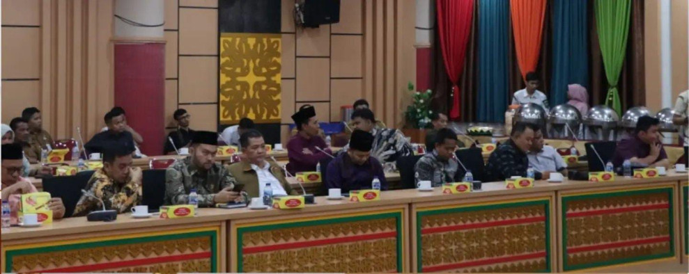 DPRD Provinsi Riau Mengadakan Acara Silaturahmi dan Perkenalan Anggota DPRD Provinsi Riau Masa Jabatan Tahun 2024- 2029 DPRD Provinsi Riau Mengadakan Acara Silaturahmi dan Perkenalan Anggota DPRD Provinsi Riau Masa Jabatan Tahun 2024- 2029