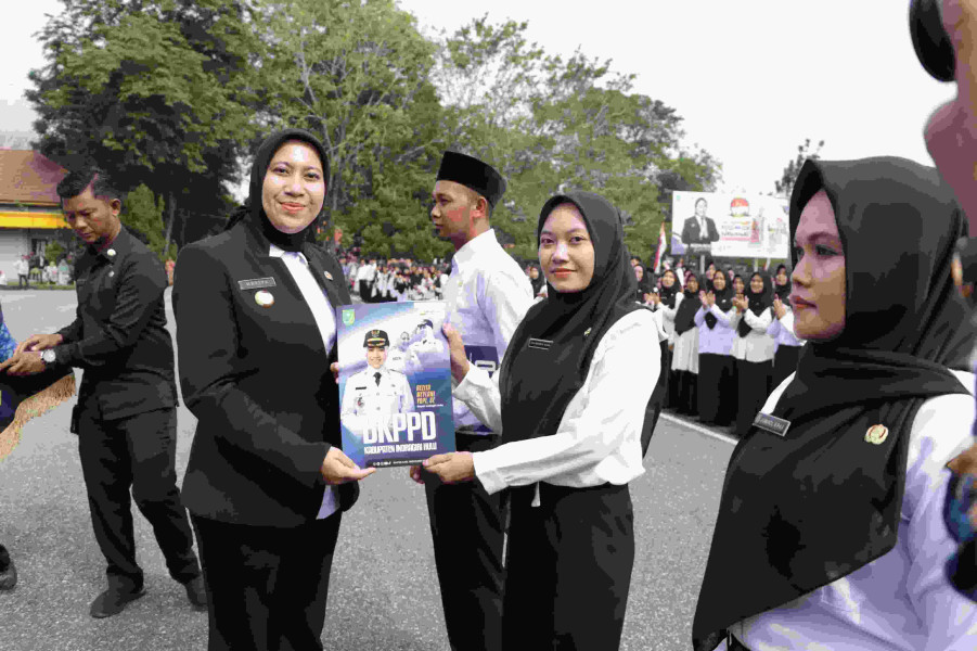 Bupati Rezita Lantik 1843 PPPK Tenaga Kesehatan dan Guru