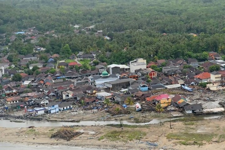 Dampak Tsunami, Banyak Wisatawan Batalkan Pesanan Hotel di Anyer