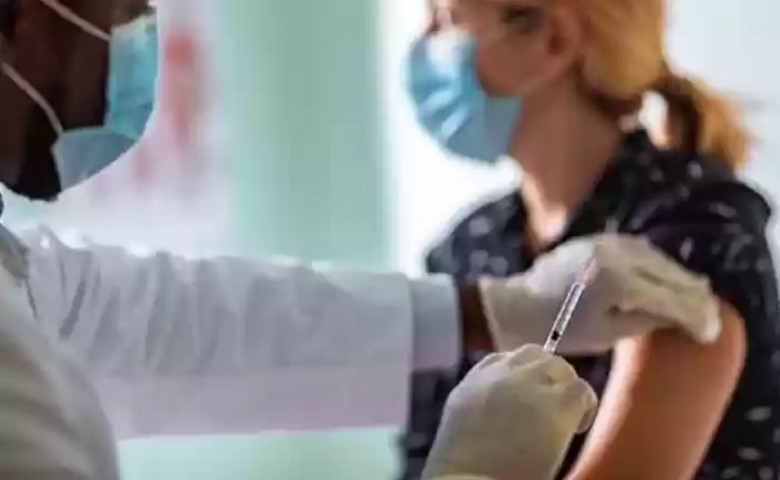 Efek Samping yang Mungkin Timbul Pasca-Divaksin Covid-19