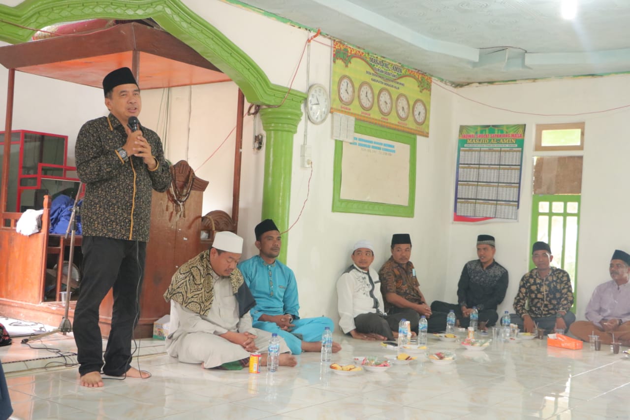 Sapa Desa Sekayan, H Ferryandi Penuhi Undangan Isra Miraj dari Masyarakat