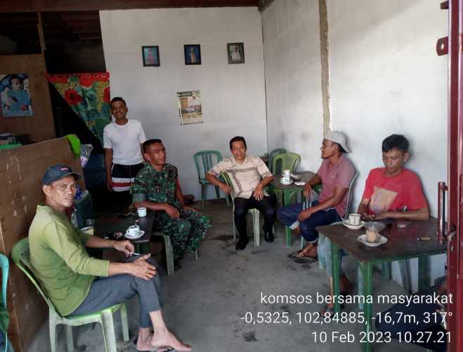 Selalu Aktif Jaga Silaturrahmi Babinsa 03/TPL Sambangi Warga