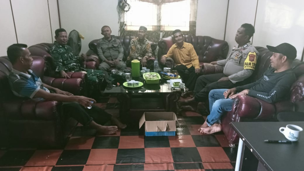 Aktif Komsos, Babinsa Koramil 05/Gas Serma Nawawi Bersama Masyarakat Jadikan Hubungan Kerja Semakin Solid