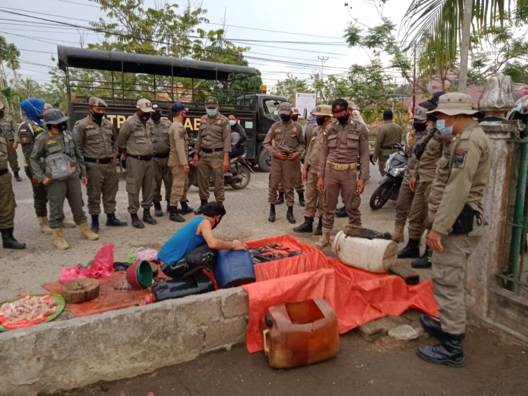 PKL di Soebrantas Tembilahan ini Ditertibkan Satpol PP Inhil