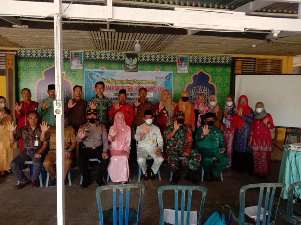 Babinsa 03/Tempuling Hadiri Kegiatan Pengawasan dan Pembinaan Program Kabupaten/Kota Sehat Kecamatan Tempuling